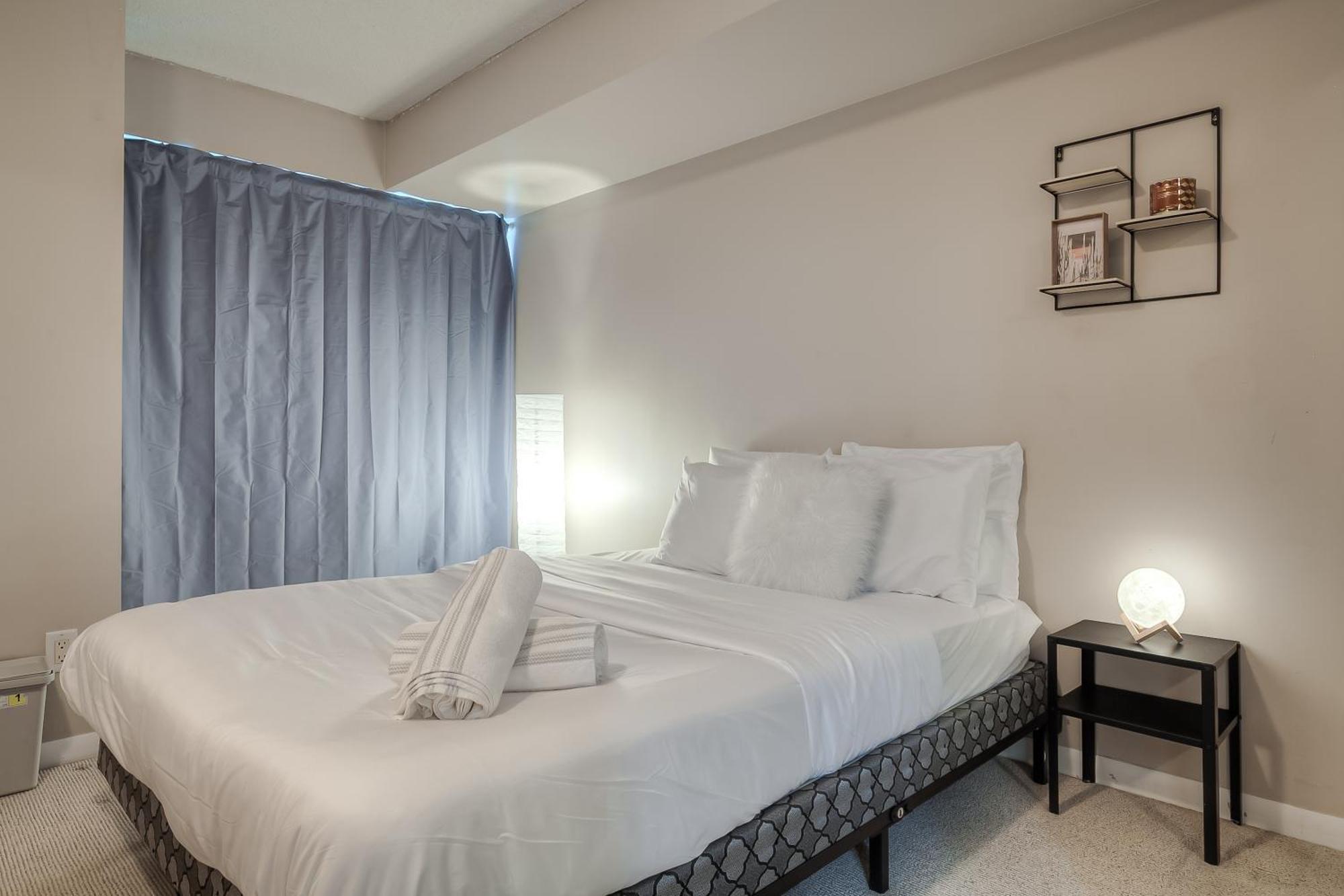 Rivetstays - The Yonge โตรอนโต ภายนอก รูปภาพ