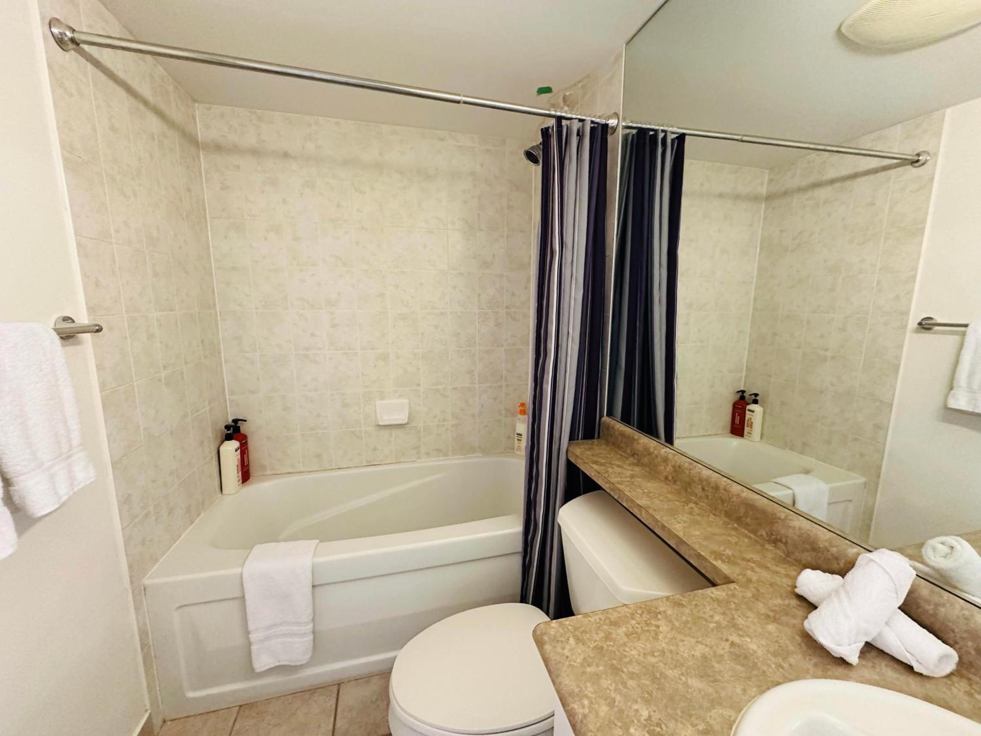 Rivetstays - The Yonge โตรอนโต ภายนอก รูปภาพ