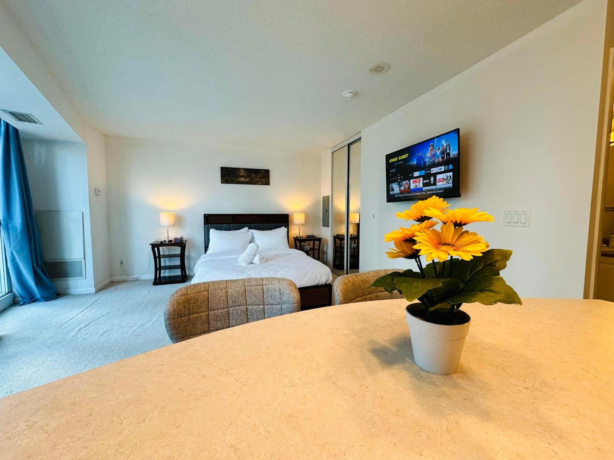 Rivetstays - The Yonge โตรอนโต ภายนอก รูปภาพ