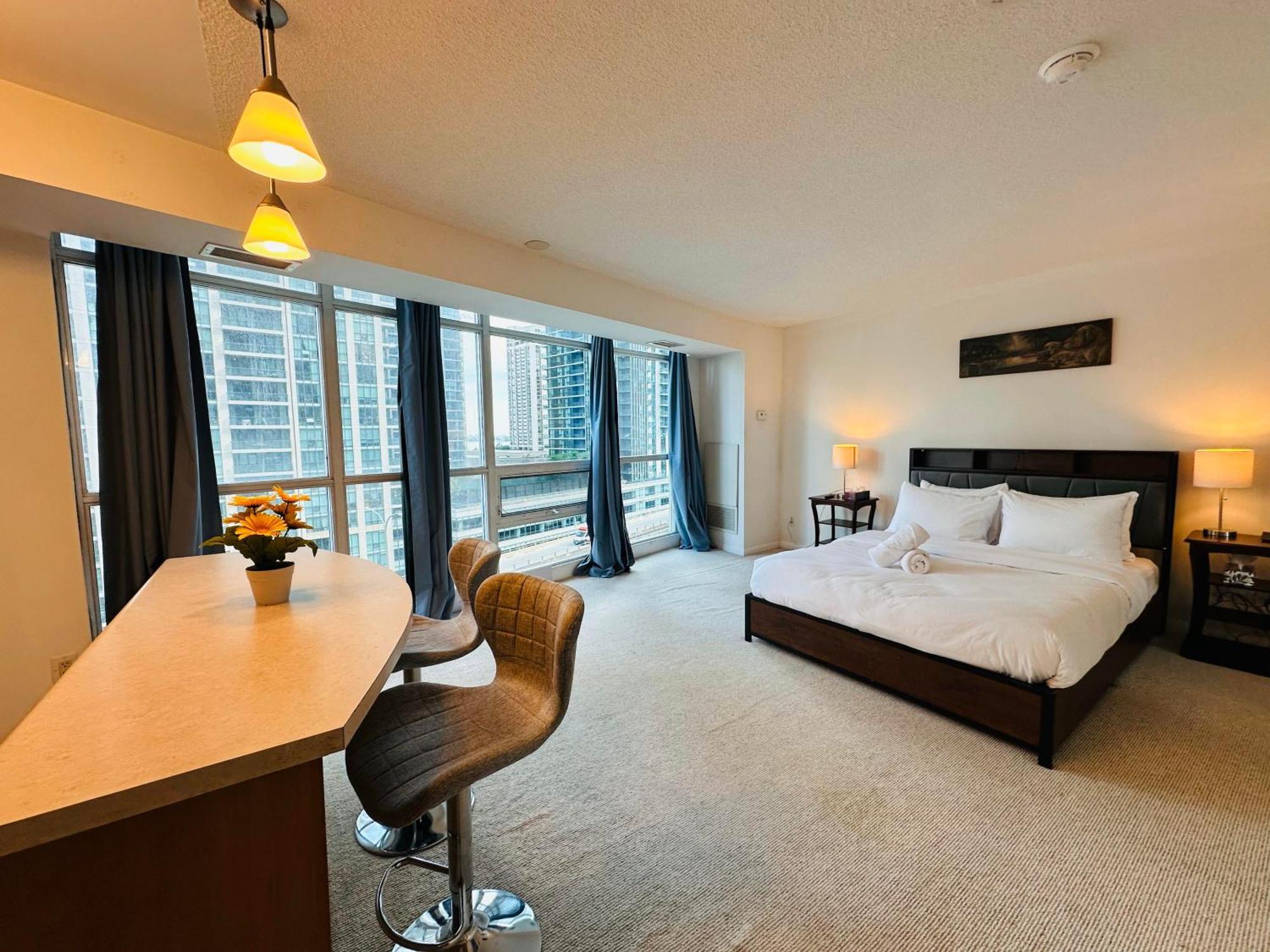 Rivetstays - The Yonge โตรอนโต ภายนอก รูปภาพ